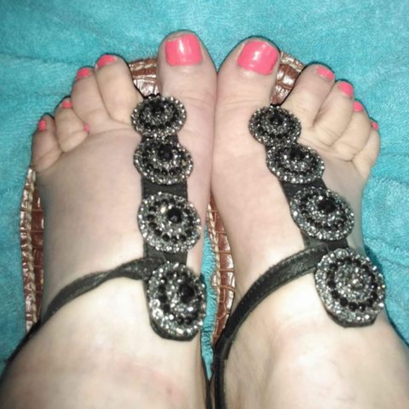 SAM EDELMAN CLASSY BLINGY MEDALLION RHINESTONE STRAPPY FLAT SANDALS DRESSY FANCY - Picture 1 of 10